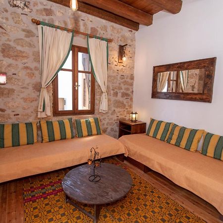 Aeolos Guesthouse Monemvasía Esterno foto