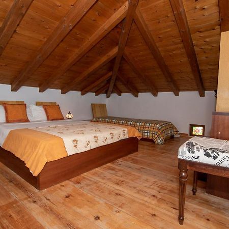 Aeolos Guesthouse Monemvasía Esterno foto