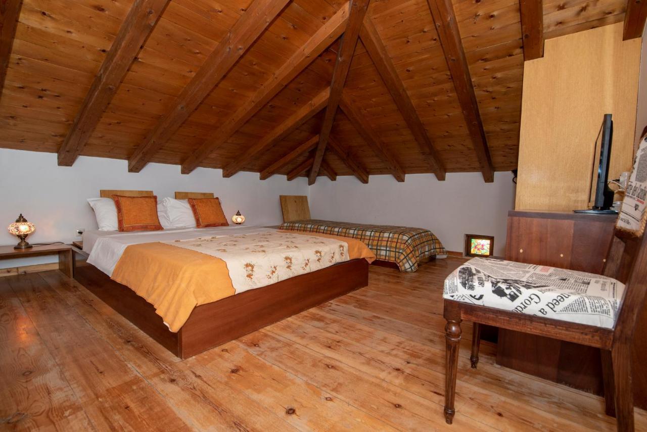 Aeolos Guesthouse Monemvasía Esterno foto