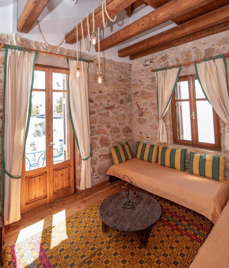 Aeolos Guesthouse Monemvasía Esterno foto