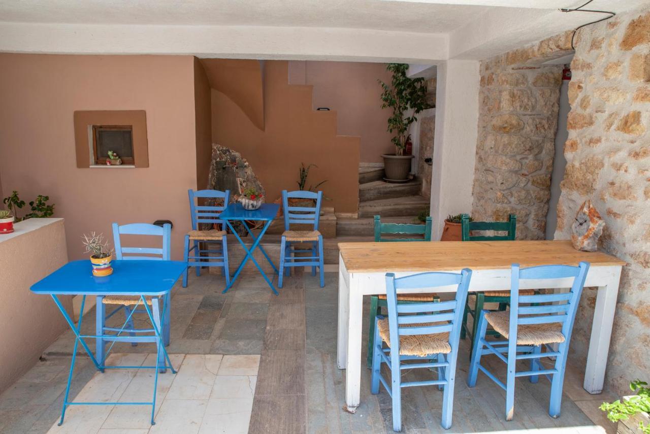 Aeolos Guesthouse Monemvasía Esterno foto