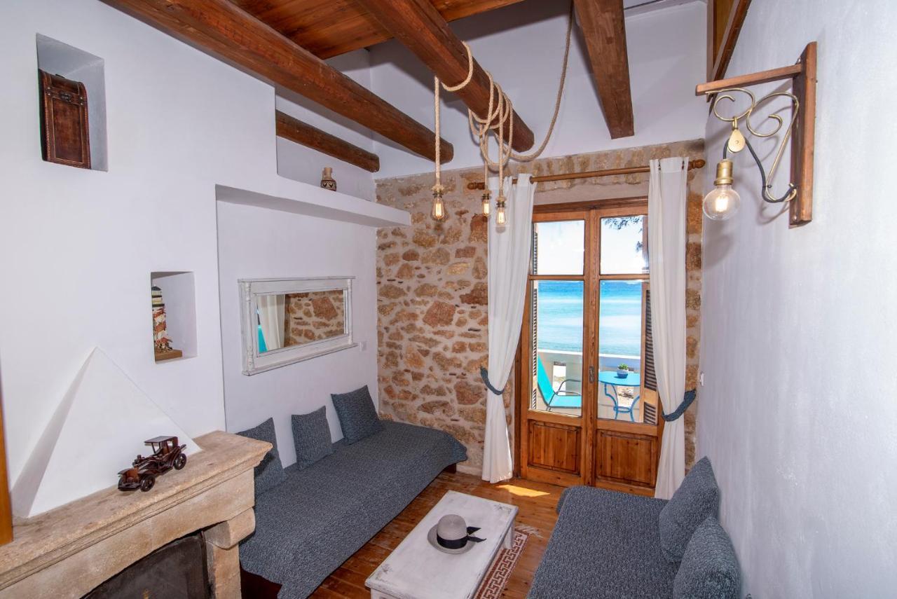 Aeolos Guesthouse Monemvasía Esterno foto