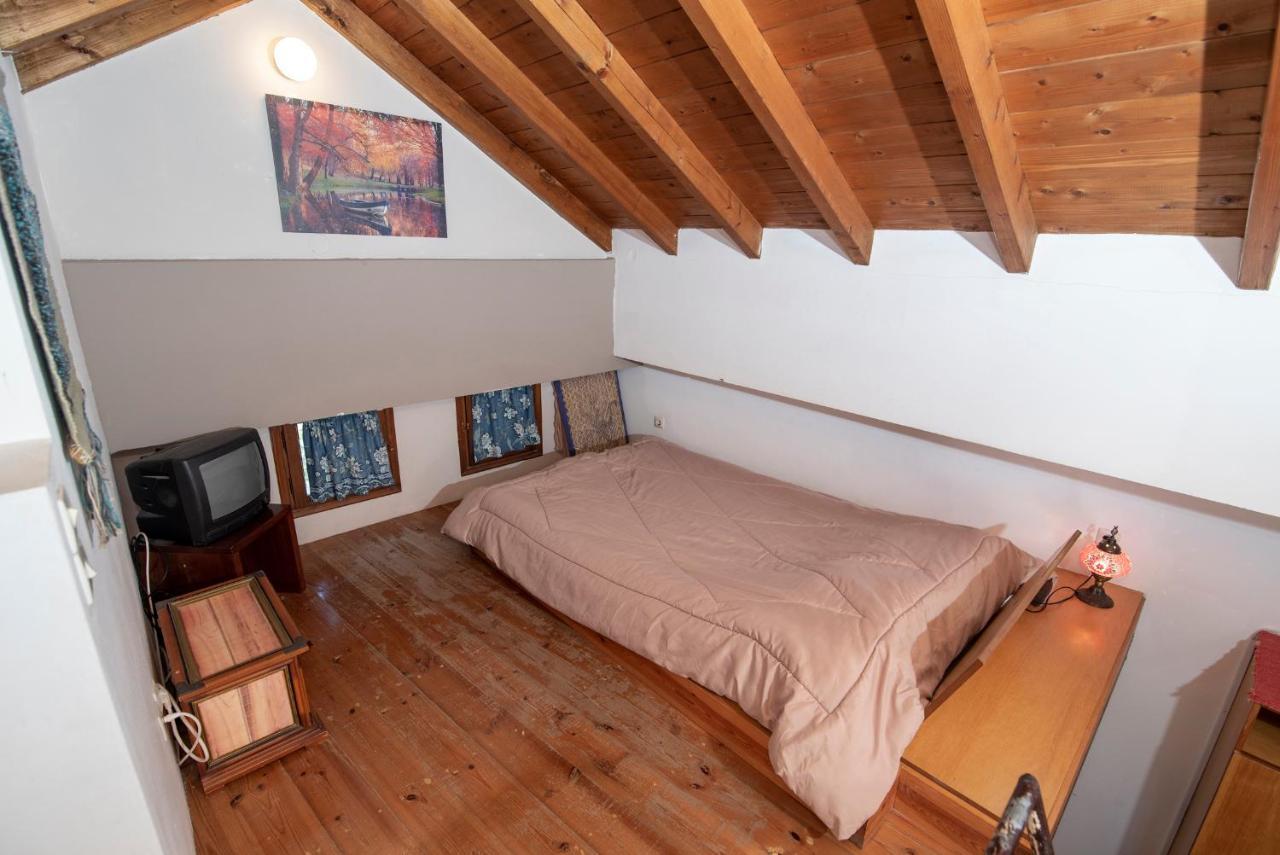 Aeolos Guesthouse Monemvasía Esterno foto
