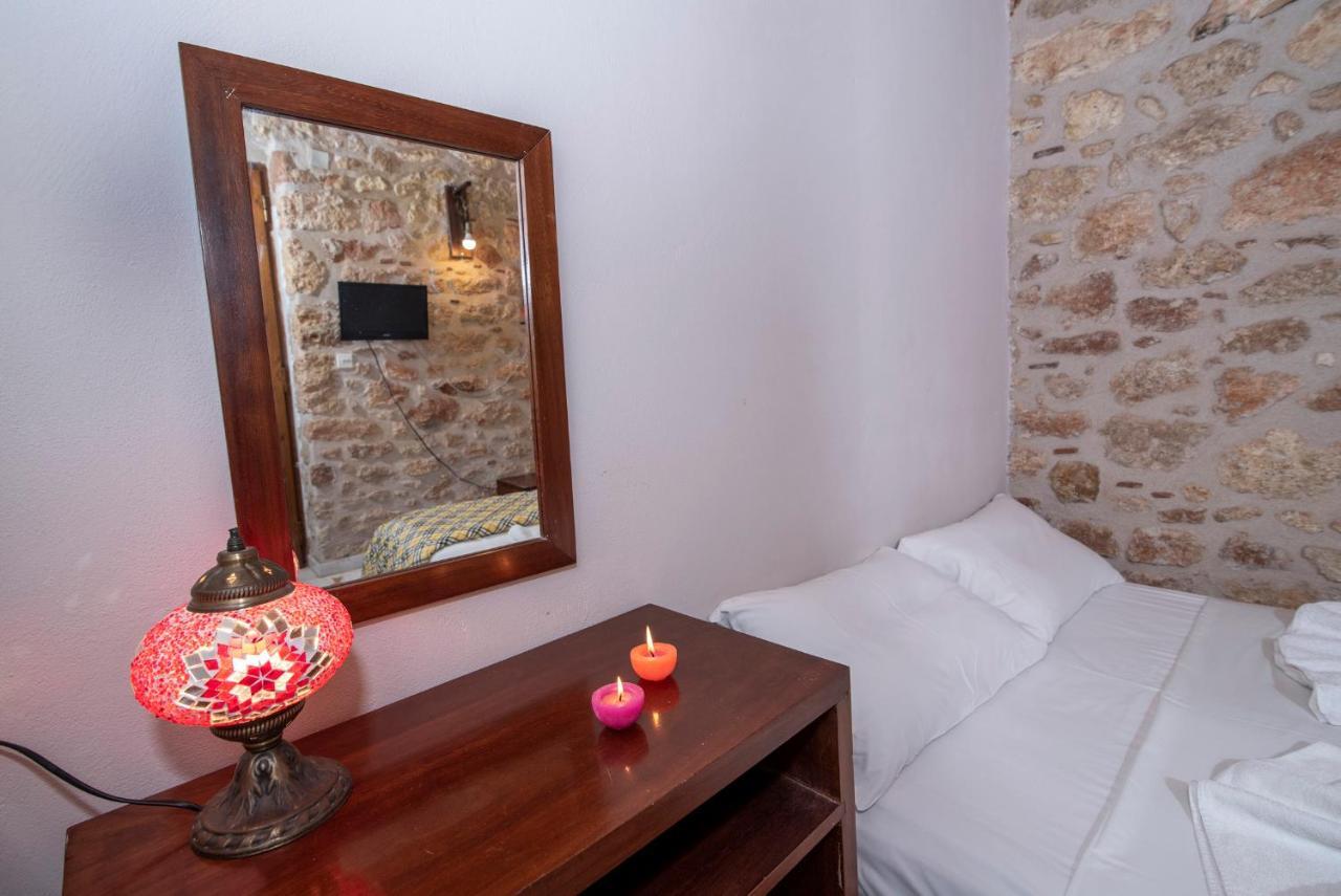 Aeolos Guesthouse Monemvasía Esterno foto