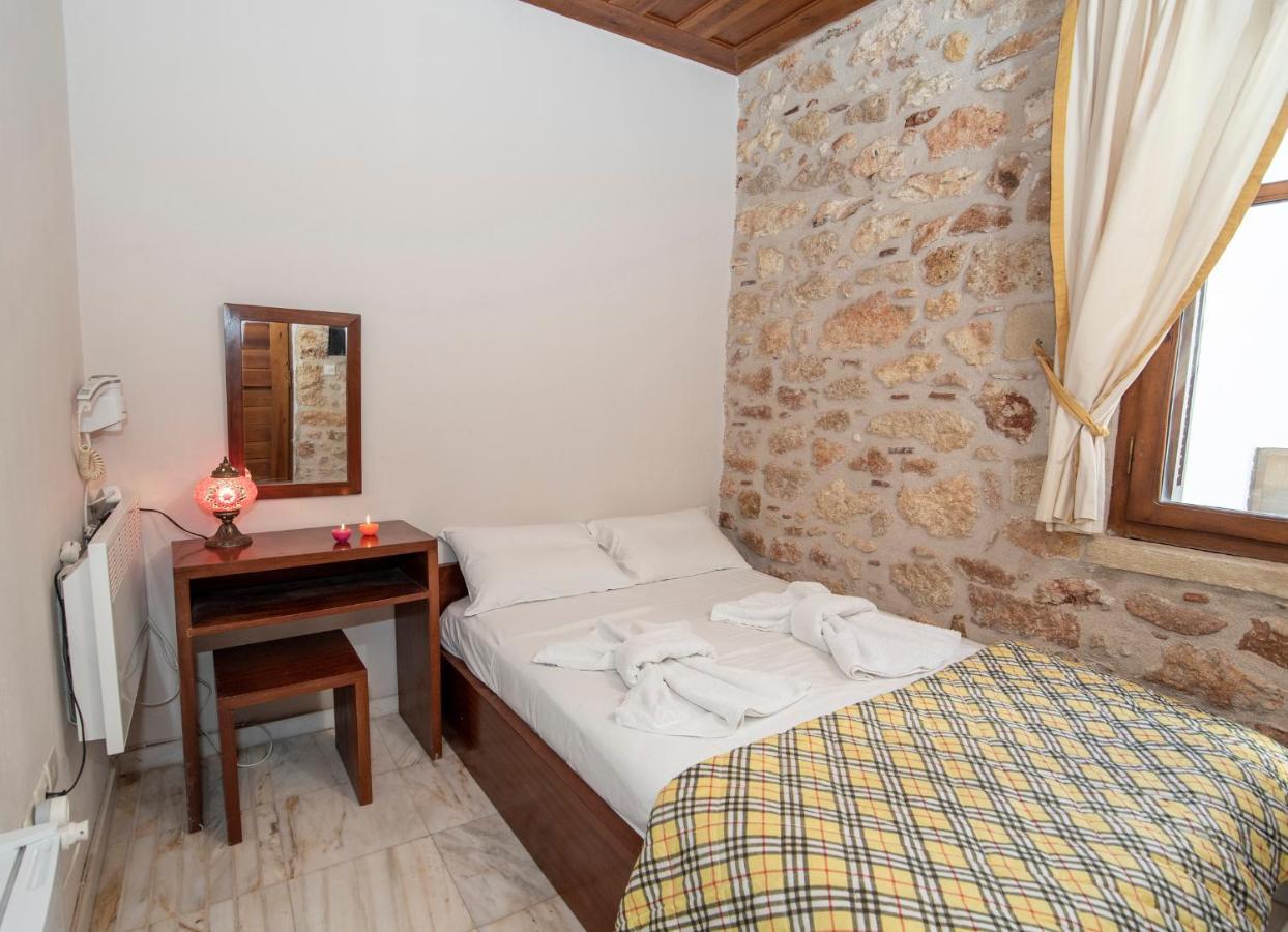 Aeolos Guesthouse Monemvasía Esterno foto