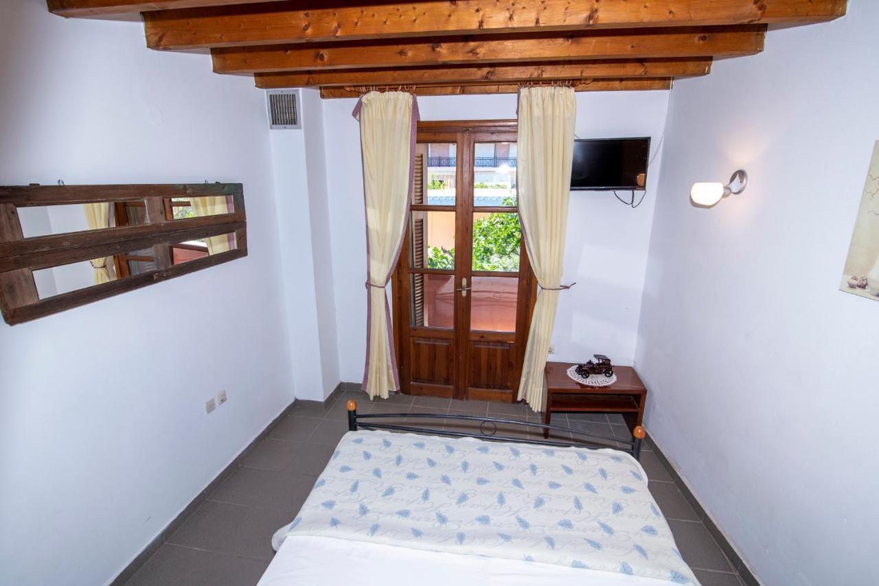 Aeolos Guesthouse Monemvasía Esterno foto