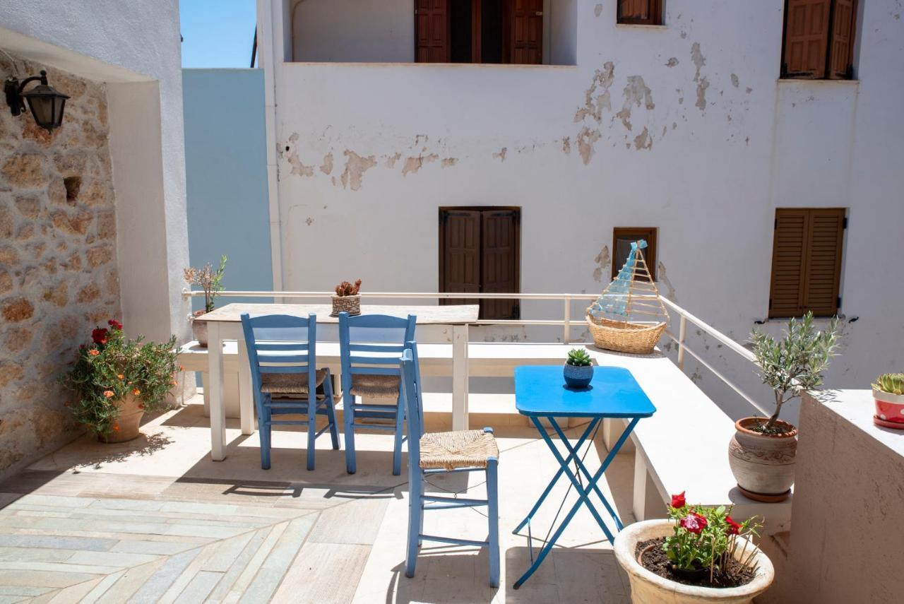Aeolos Guesthouse Monemvasía Esterno foto